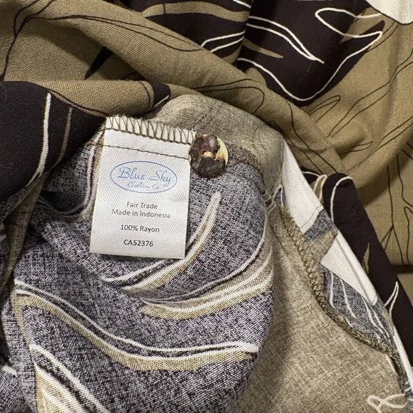 🍒 Blue Sky Monstera Leaf A-Line Skirt - Picture 4 of 4